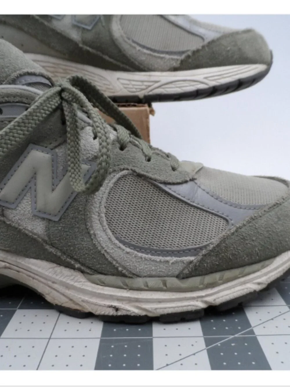 New Balance U2002RCA Running Shoes Dark Olive/Grey Men Size 10.5 Women 12